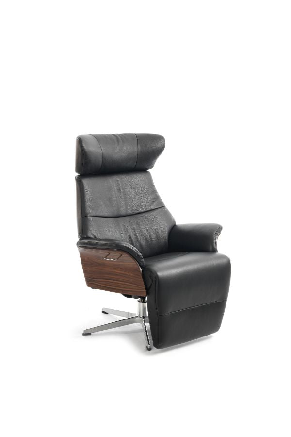Air with Footrest by Conform