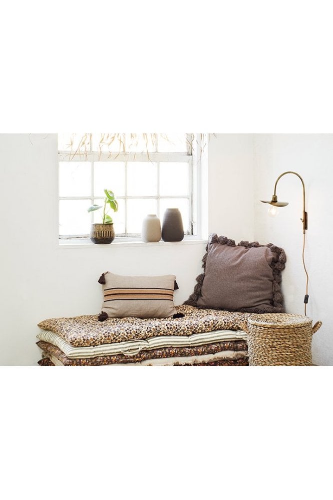 Clover Wall Light