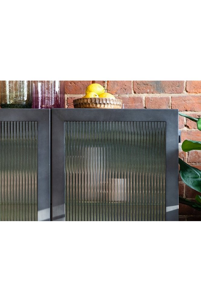 Ye 2 Door 2 Drawer Display Unit
