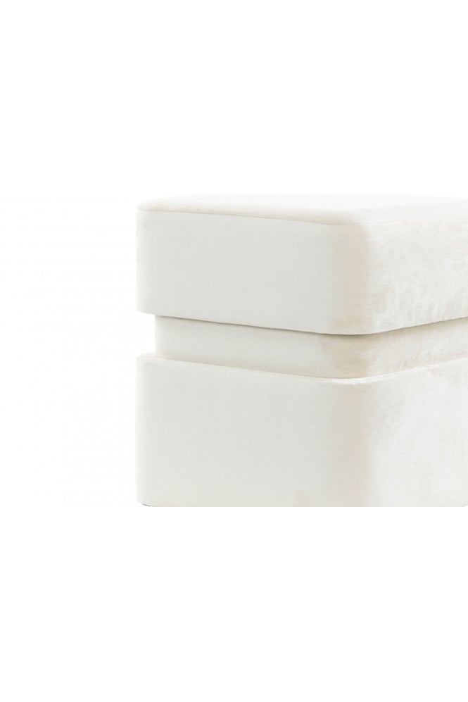 Pia footstool