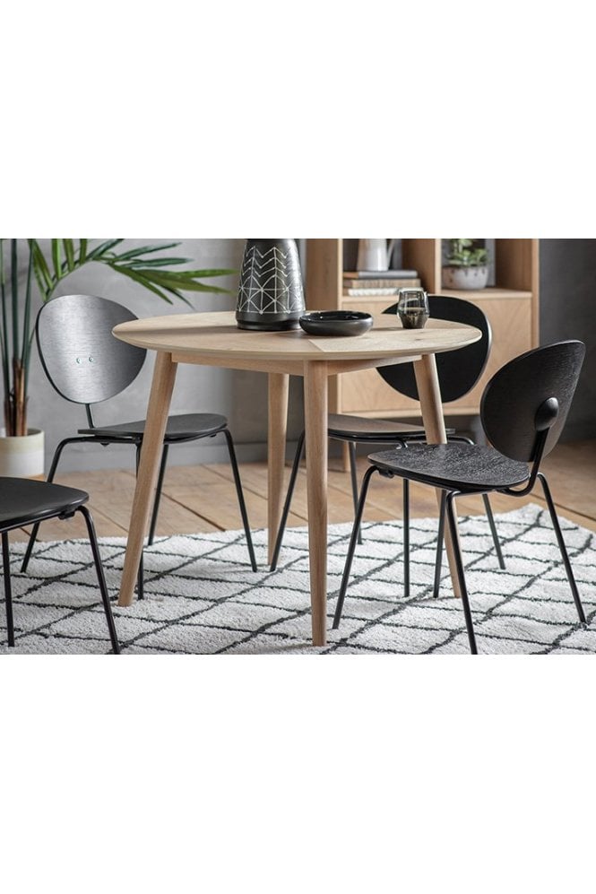 Italy Round Tables