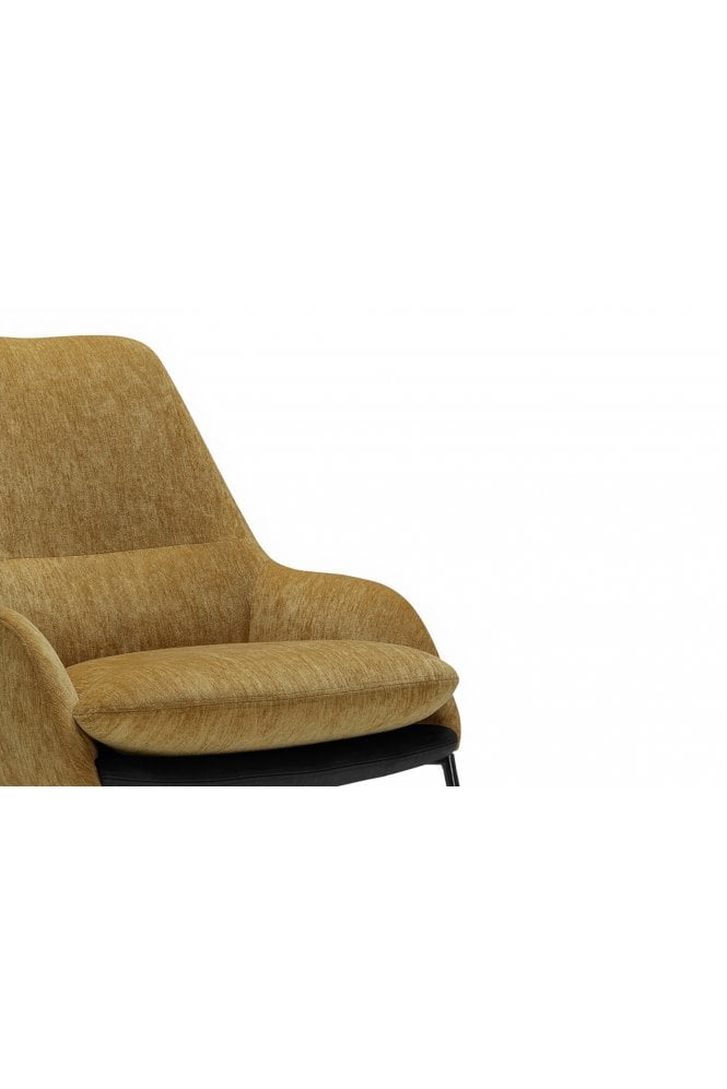 Hol Armchair