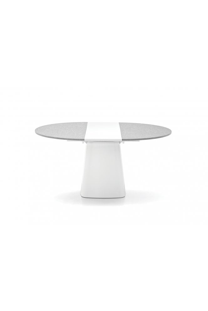 Gio Extending Dining table 120