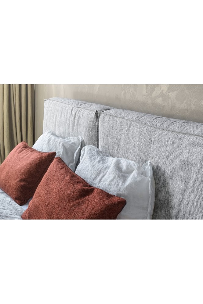 Ves bed frame