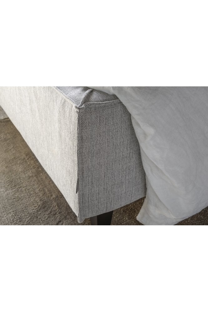 Ves bed frame