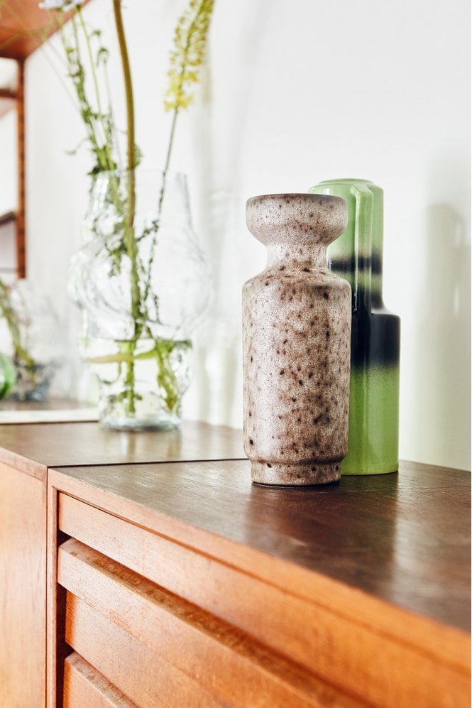 Ceramic retro vase lava brown By HKliving