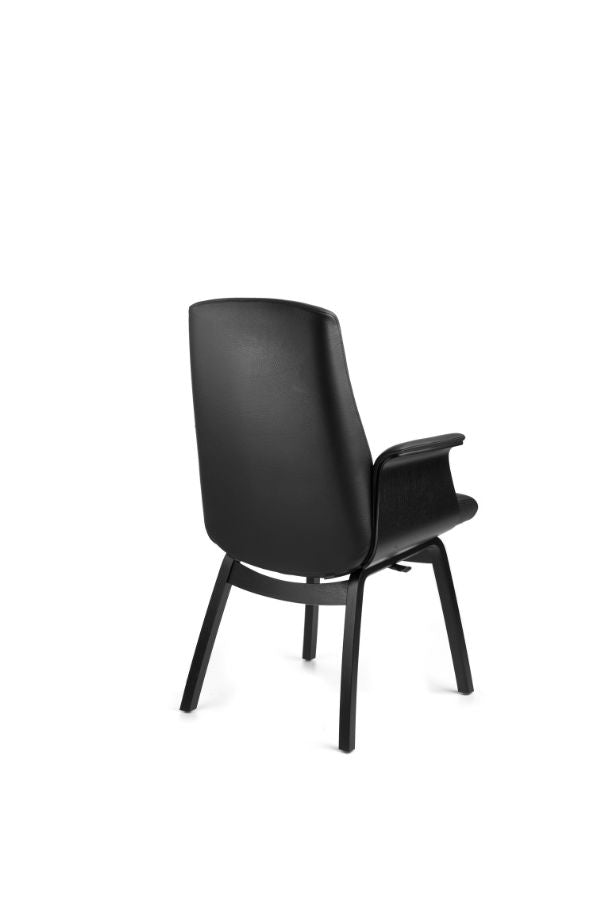 Freetime Dining by Conform