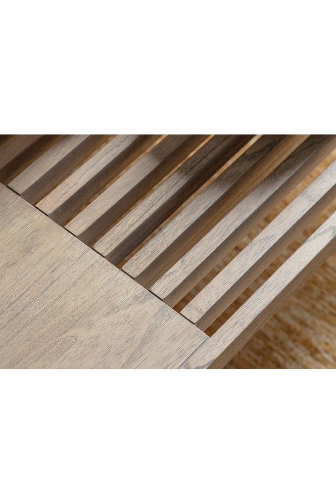 Oto Tables