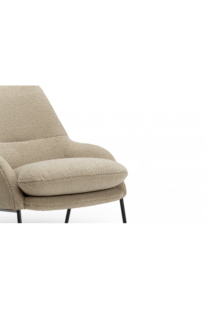 Hol Armchair